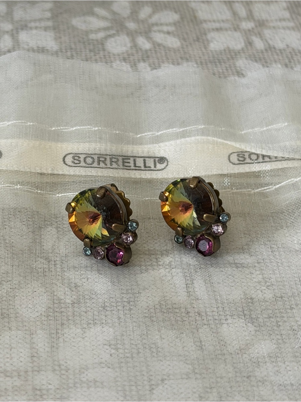 Sorrelli Olive Vitrail Rivoli Crystal Stud Earrings Antique Gold
